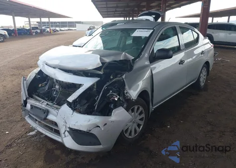 2015 Nissan Versa 1.6 S+ z USA, uszkodzony, nr VIN 3N1CN7AP7FL829018